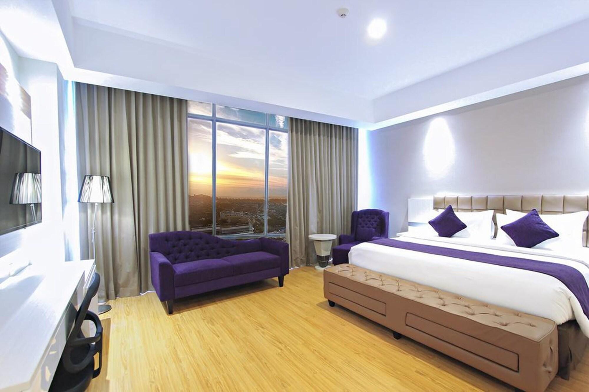 Platinum Hotel & Convention Hall Balikpapan Buitenkant foto