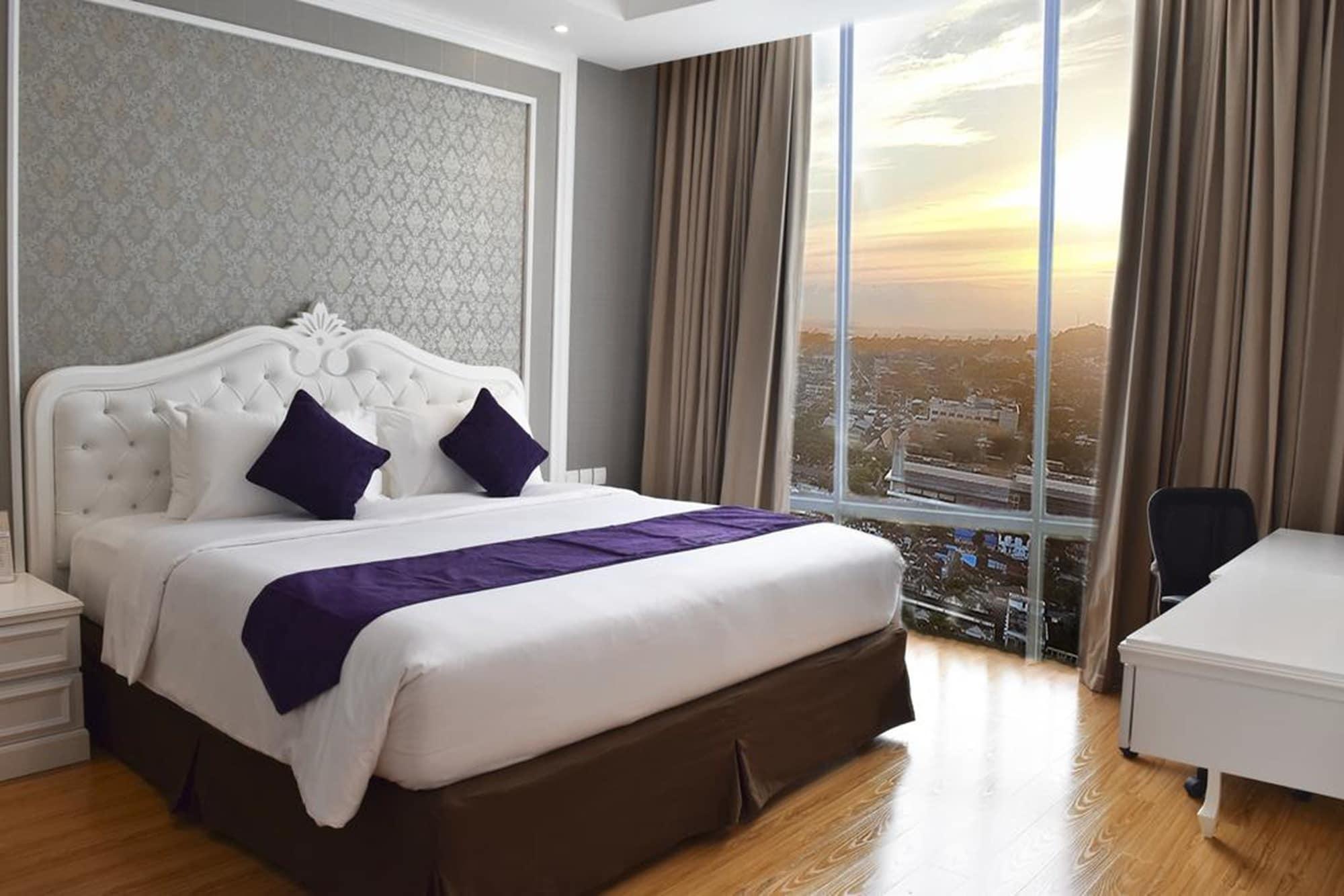Platinum Hotel & Convention Hall Balikpapan Buitenkant foto