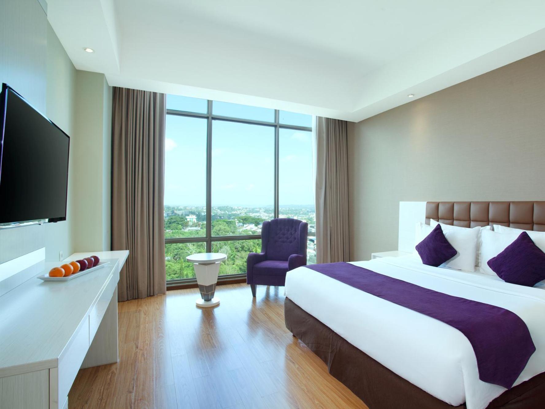 Platinum Hotel & Convention Hall Balikpapan Buitenkant foto