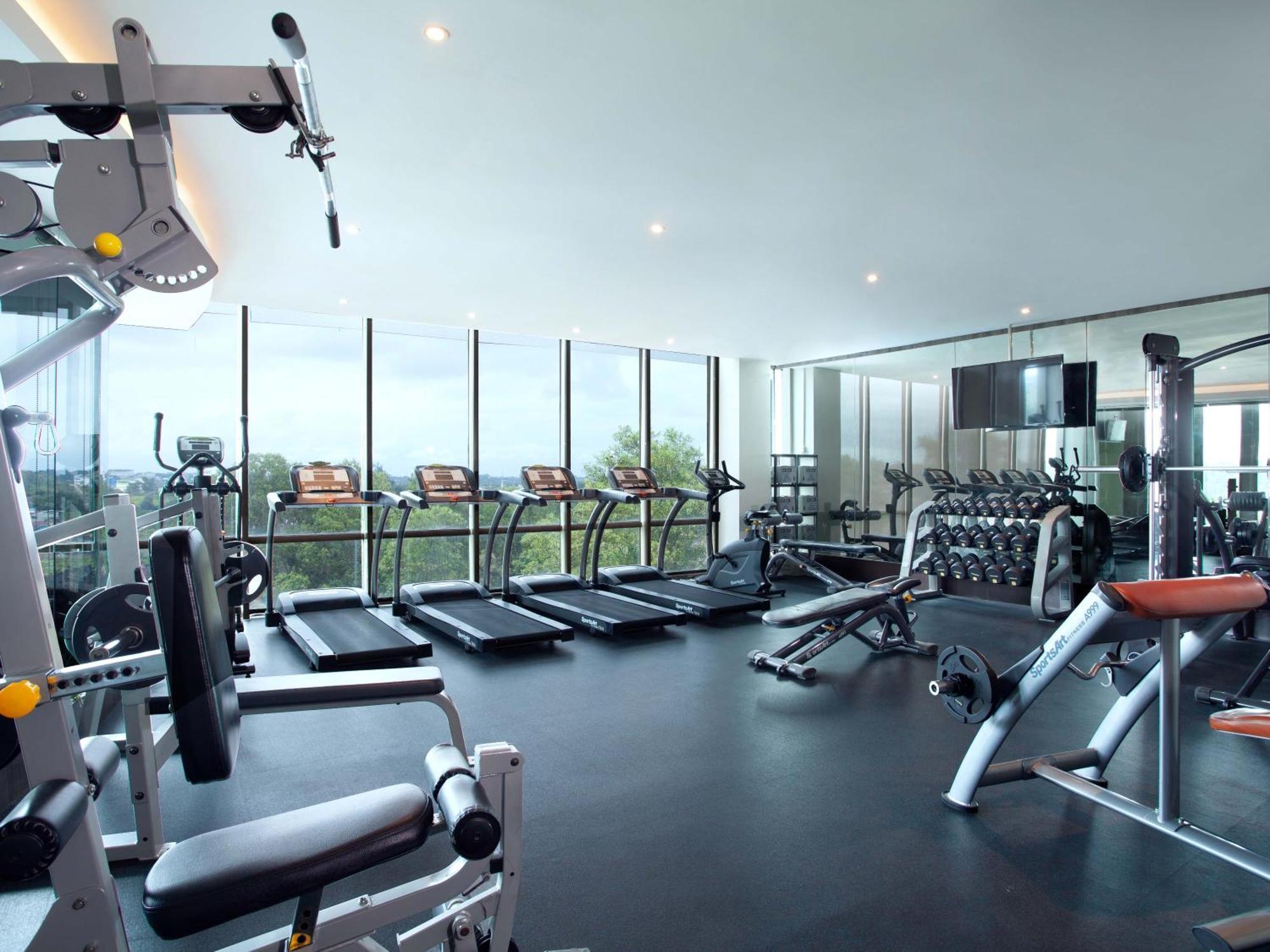 Platinum Hotel & Convention Hall Balikpapan Buitenkant foto