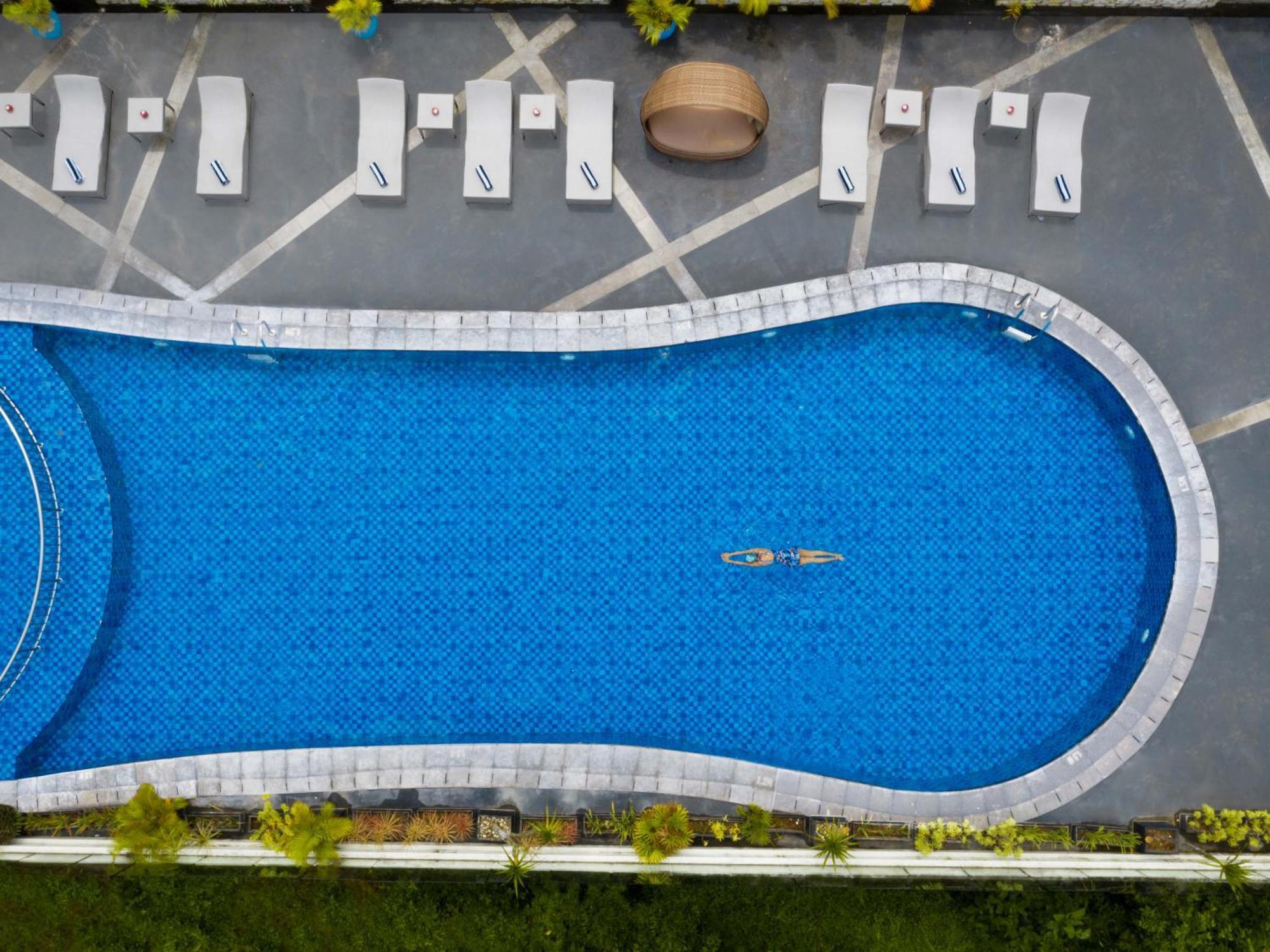 Platinum Hotel & Convention Hall Balikpapan Buitenkant foto