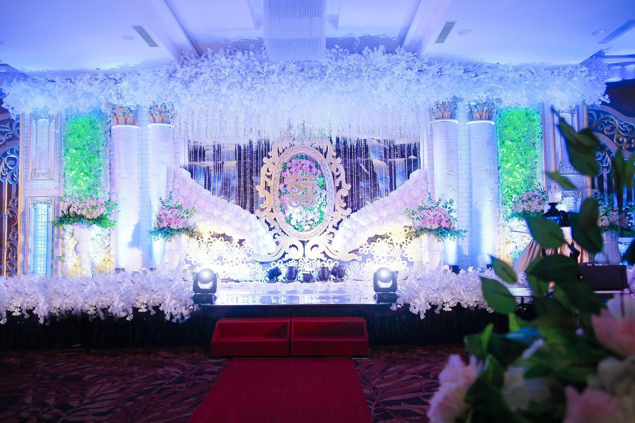 Platinum Hotel & Convention Hall Balikpapan Buitenkant foto