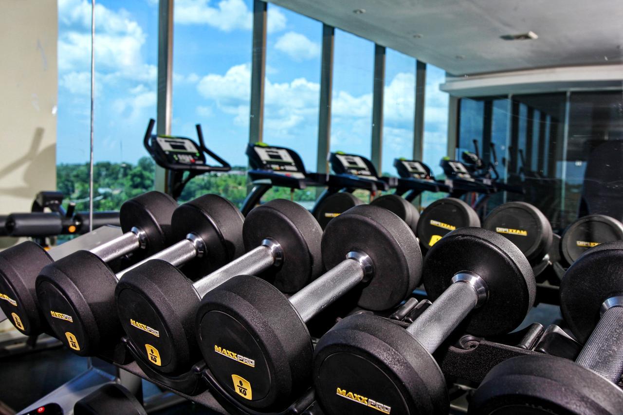 Platinum Hotel & Convention Hall Balikpapan Buitenkant foto